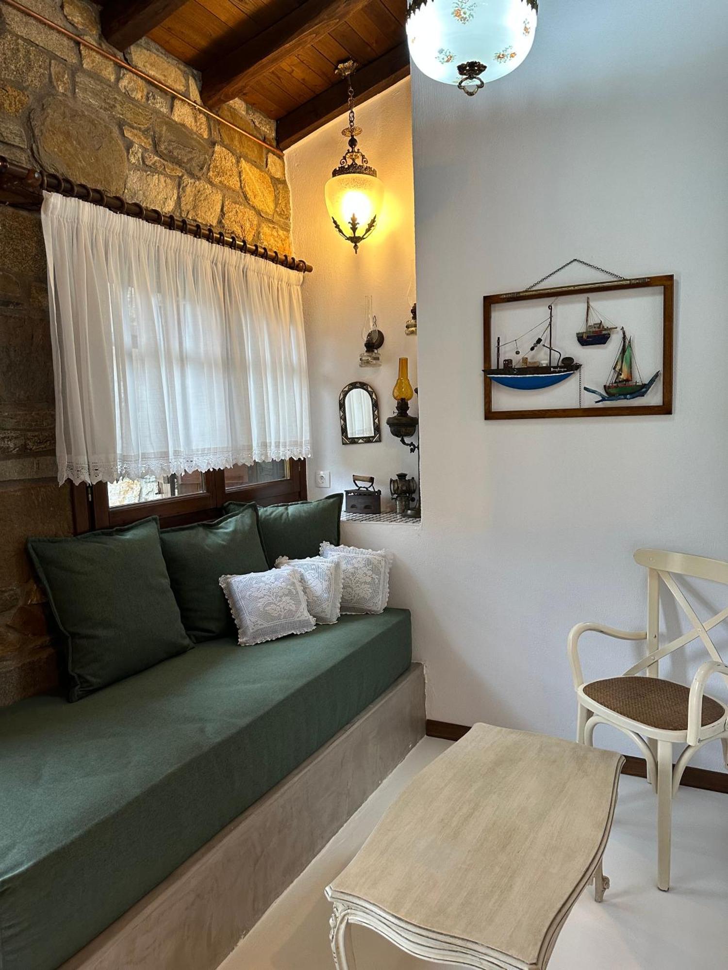 Ta Petrina Apartment Вурвуру Екстериор снимка
